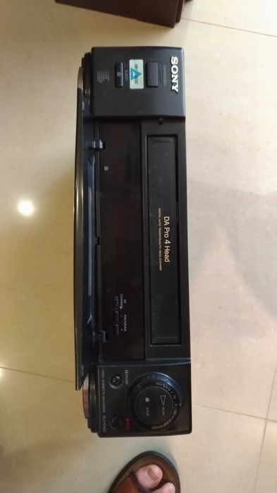 Vendo Leitor cassetes DVR sempre muito bem estimado como novo SONY