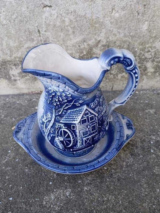 Vendo esta peça muita bonita bom estado