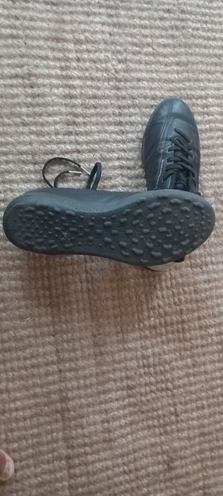 Chuteiras número 38  8 euros