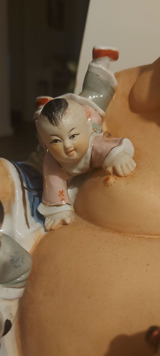 Buda da fertilidade  com 5 filhos pintado à mão