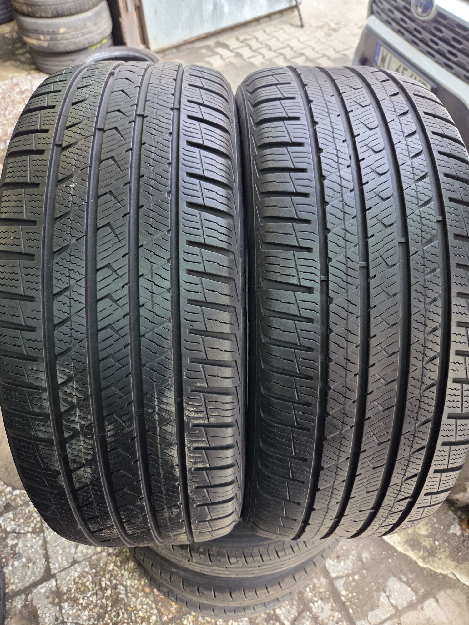 Vredestein quatrac pro 225/50/18 para
