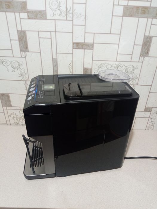 Ekspres ciśnieniowy Siemens EQ.500 Classic 1500W czarny