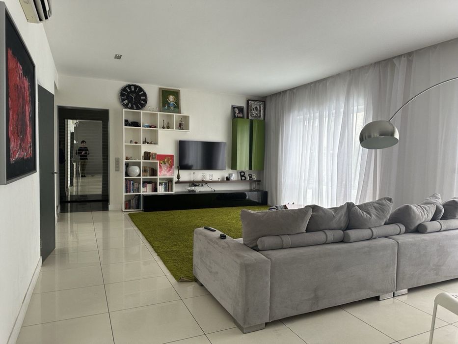 Здається 2-поверховий будинок в селі Гатне. 250 кв.м. 1500$