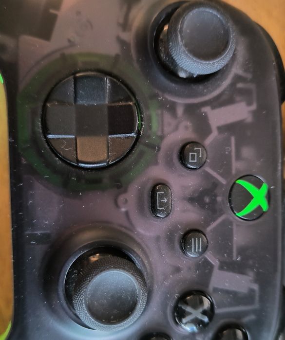 Pad Xbox 20 Anniversary oraz stacja do ładowania i bateria