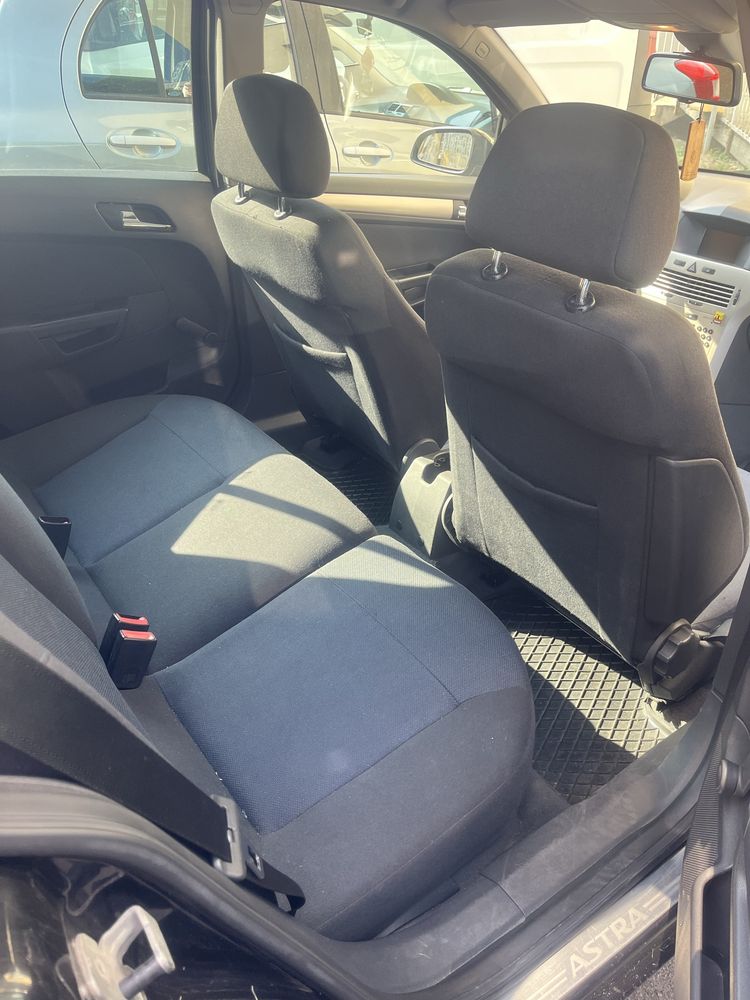 Opel Astra H, 2008rok, 1,7cdti.