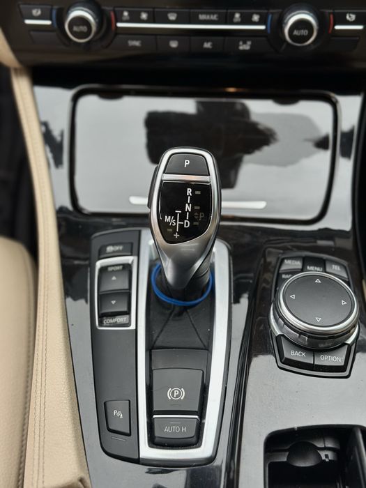 Bmw f10 528i 2015. 106к пробігу