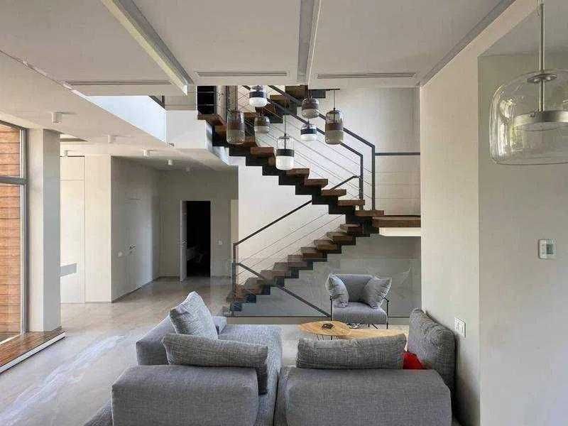 видео! дом в стиле минимализма с убежищем, Совиньон-1, 150 м., к морю