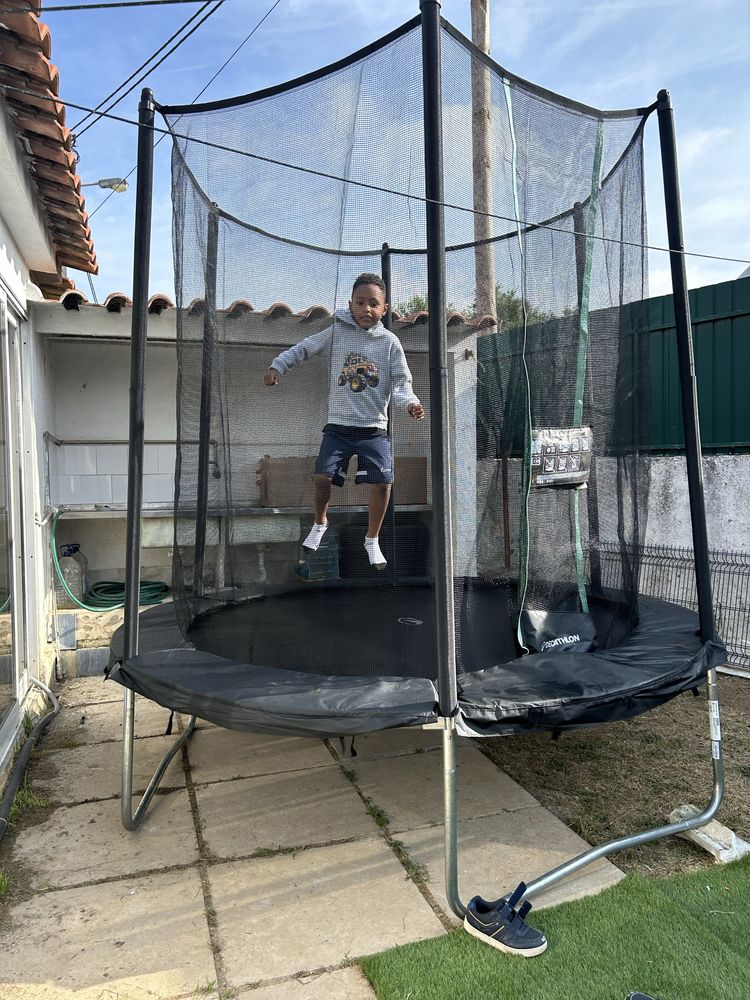 Aluguel de trampoline