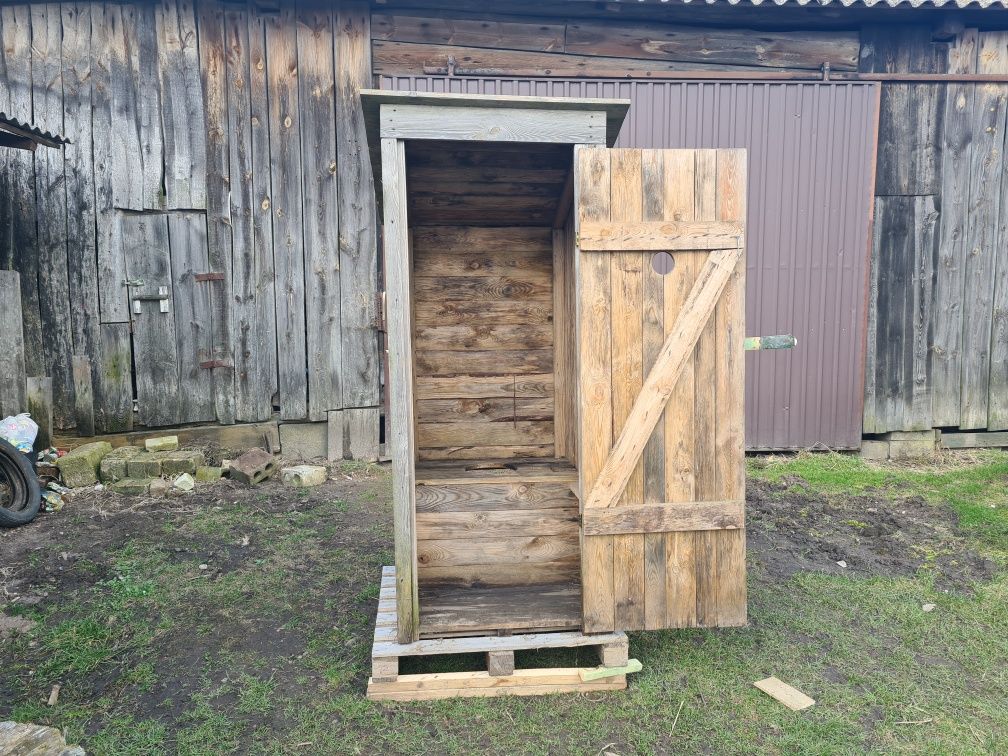 Wc toaleta kibelek na budowę drewniany
