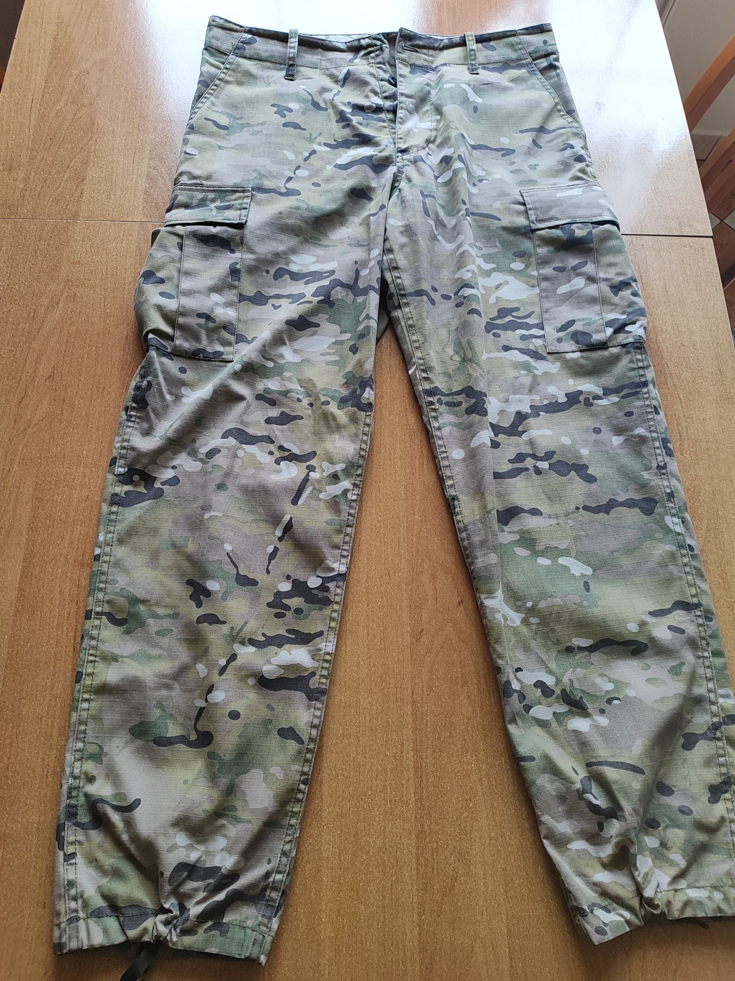Spodnie wojskowe multicam