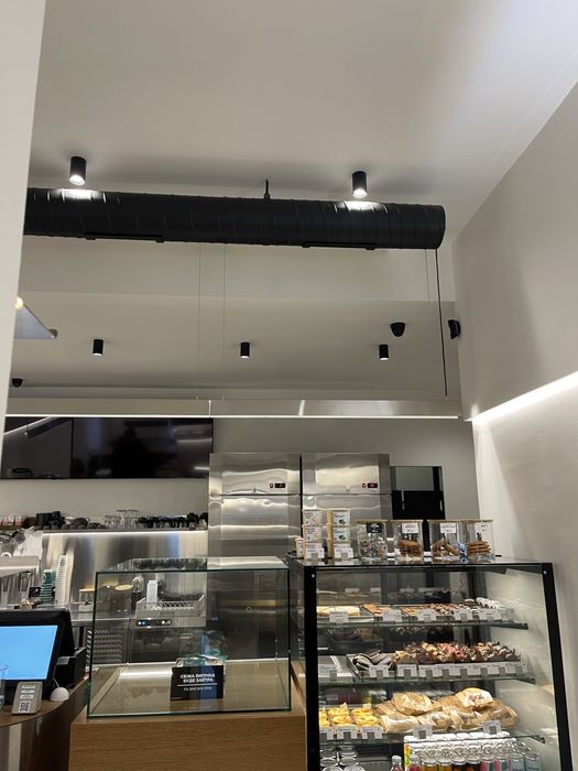 Прибирання приміщень,миття вікон,хімчистка