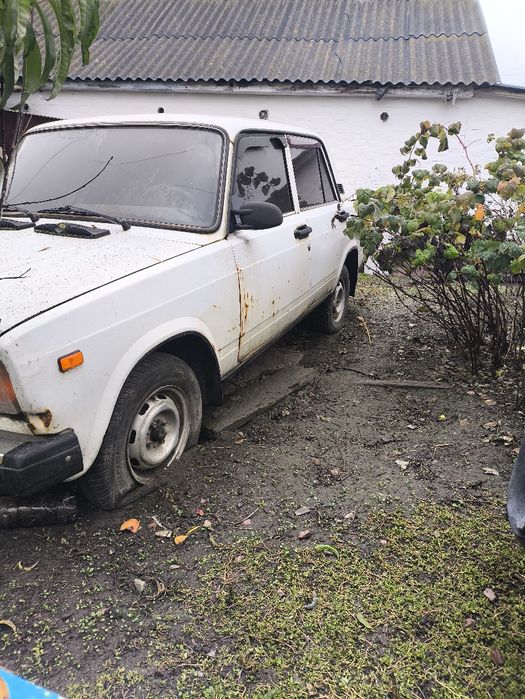 Продаю Жигулі 2107