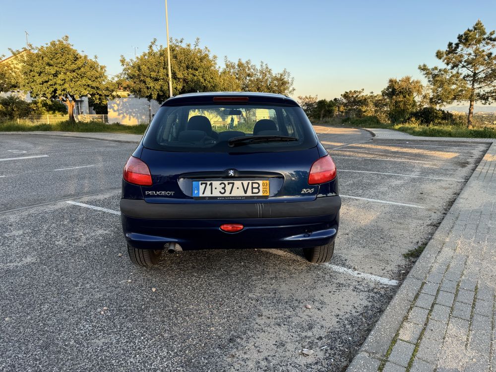 Peugeot 206 gasolina 159000km ano 2003