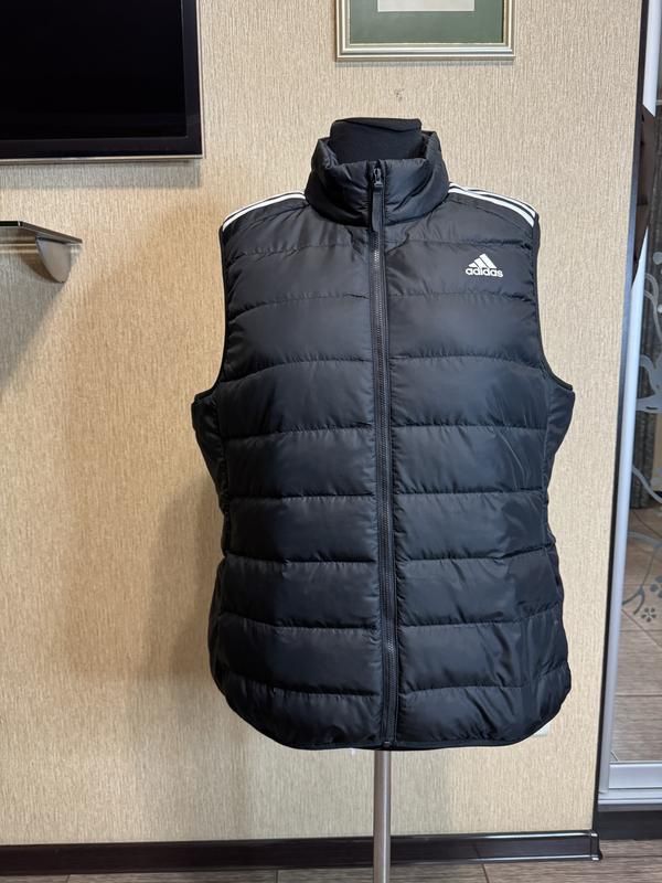 Пухова безрукавка , жилетка  adidas, оригінал
