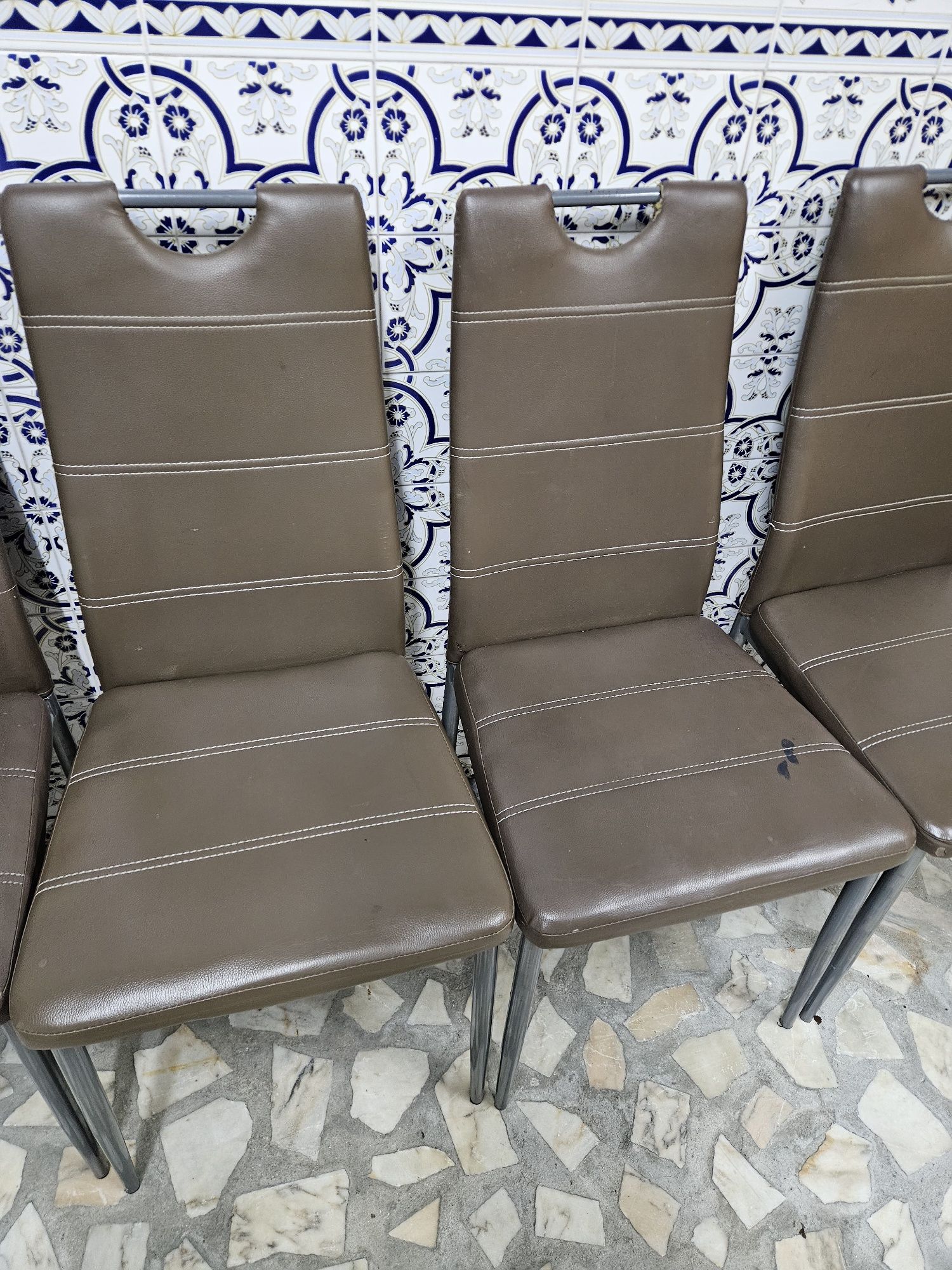 5 cadeira de mesa