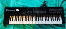Sintetizador Roland D10 para peças ou reparação.