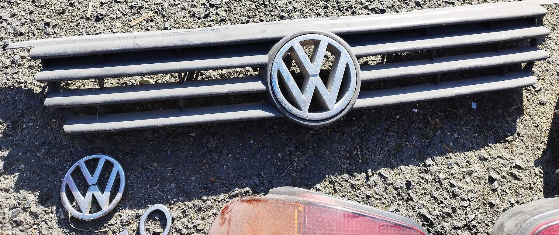 Zestaw części do VW Polo 6n1 lampy grill logo napis