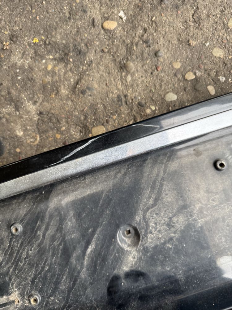 Mercedes W211 Blenda klapy bagażnika