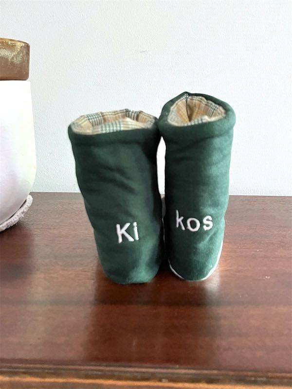 Sapatos / Botas para andar em casa e dormir – Minô  NOVOS