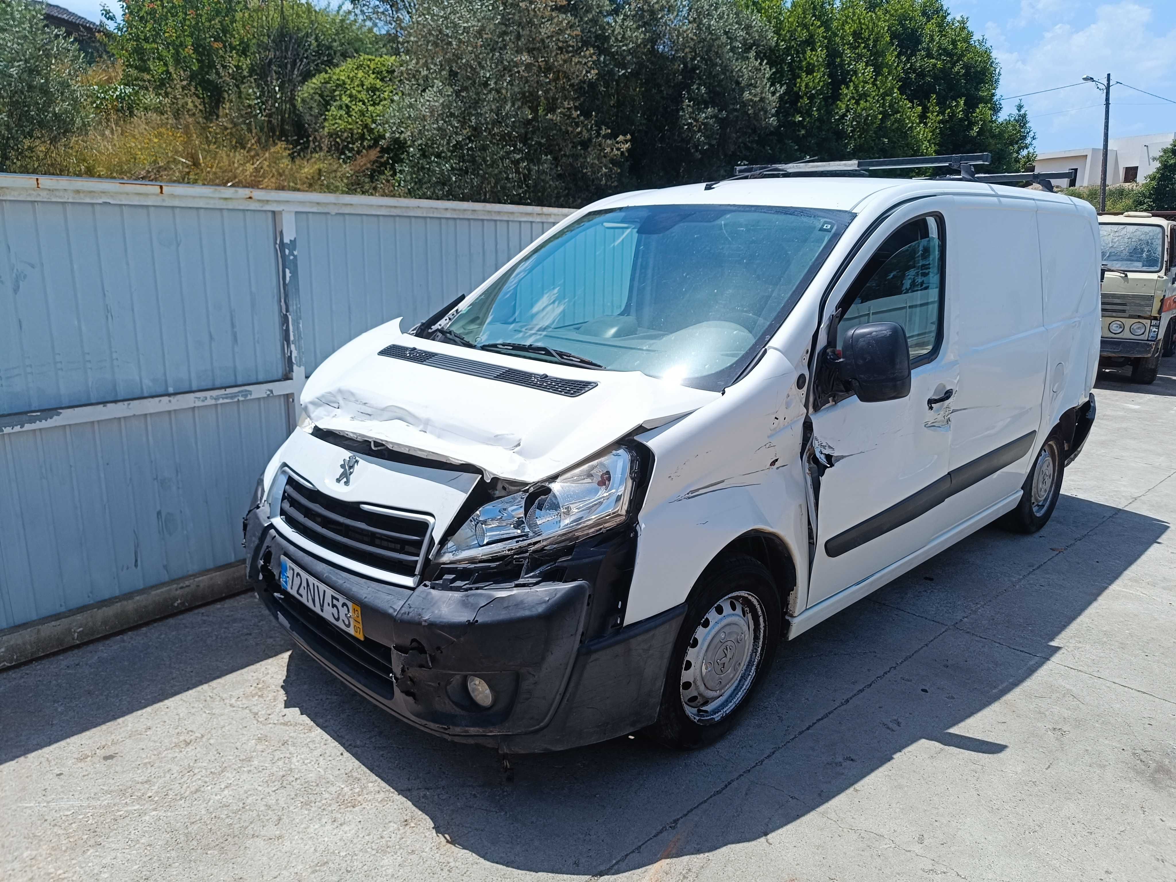 Peugeot Expert 2.0hdi de 2013 sinistrada