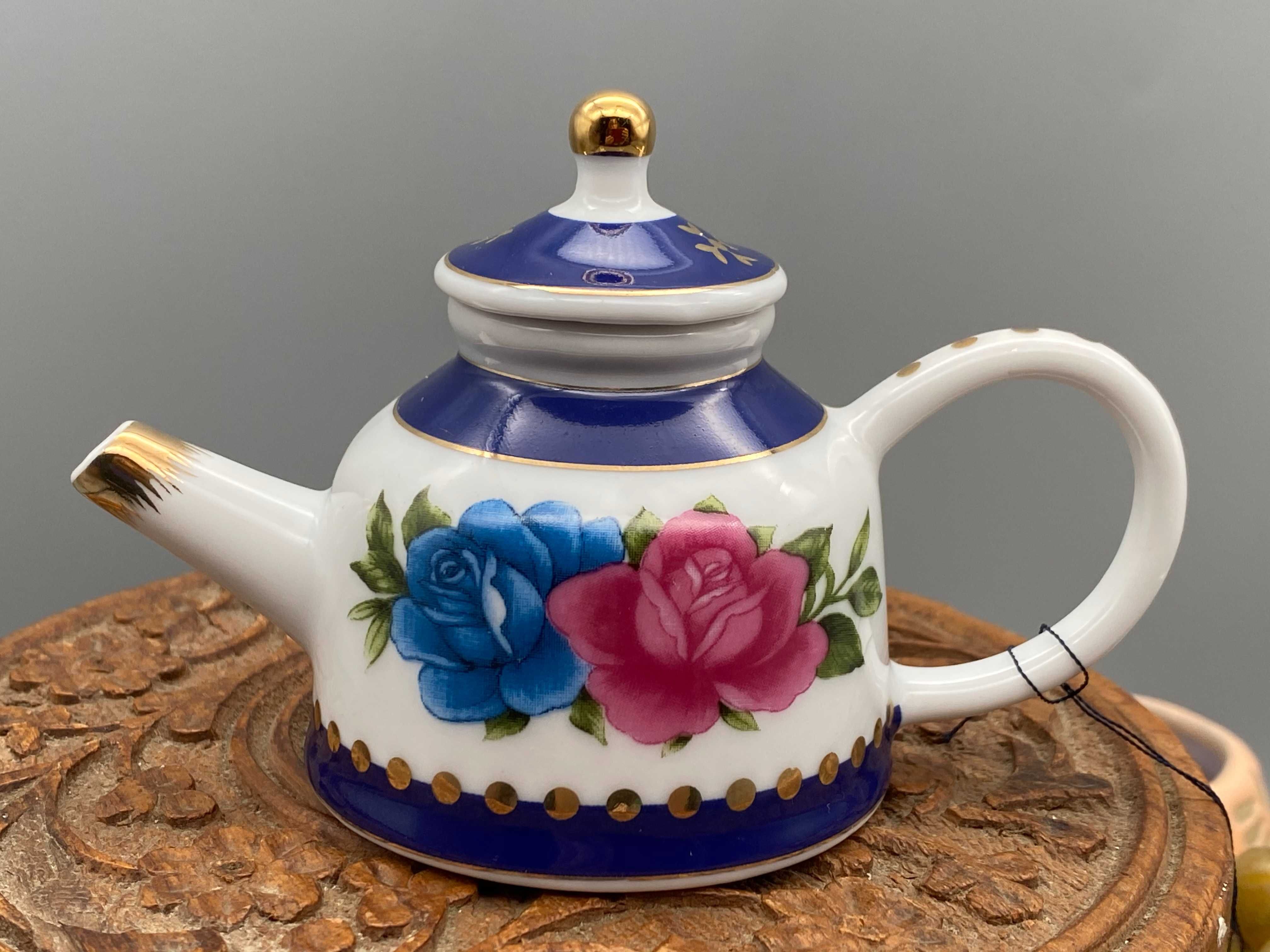 Unikatowe Brytyjskie porcelanowe dzbanuszki na herbate miniaturki