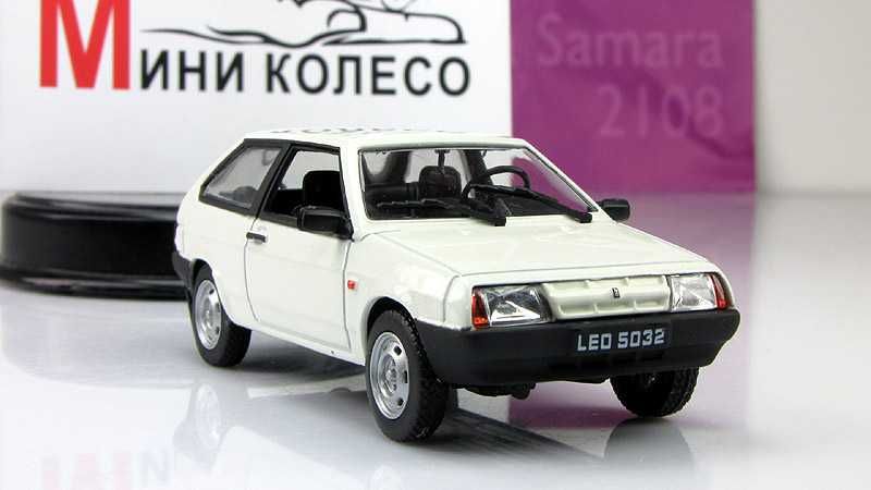 ВАЗ 2108 SAMARA - модель-игрушка от DeAgostini серия Автолегенды СССР