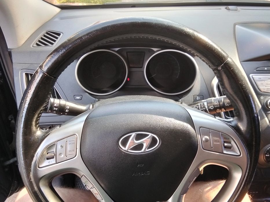 Продам Hyundai ix35 -2012