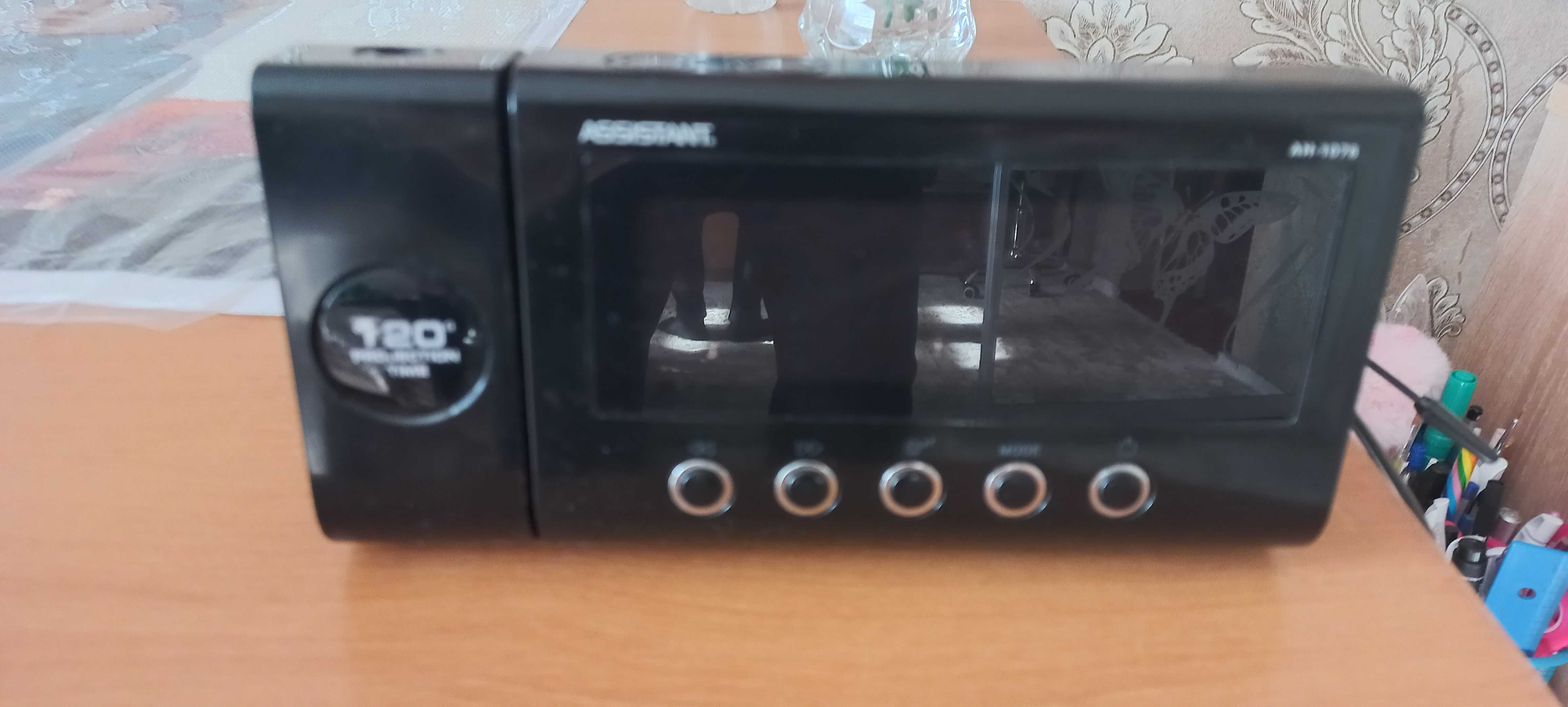 Часы С FM радио ASSISTANT AH-1076 Black