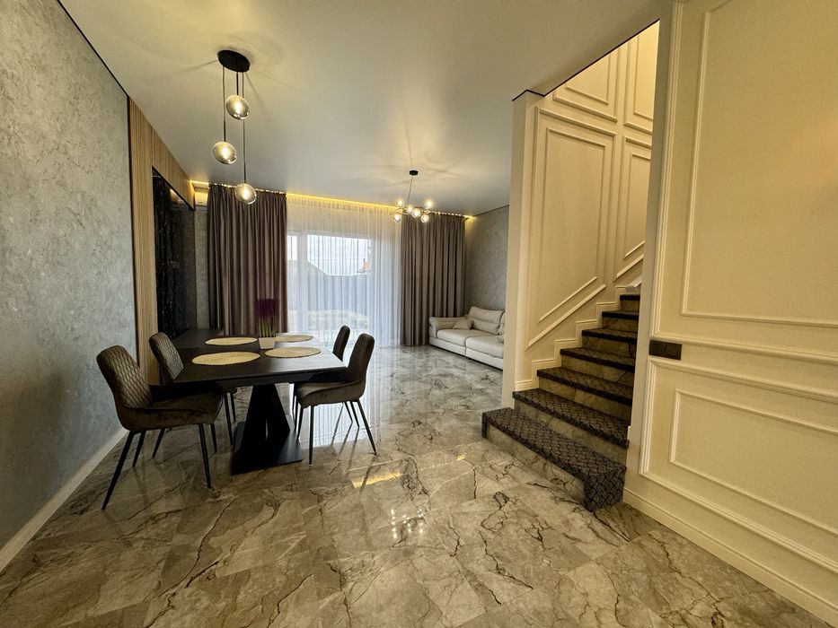 Продаж котеджу з ремонтом/Продаж котеджу