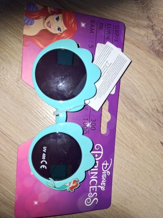 Okulary przeciwsłoneczne dla dziewczynki