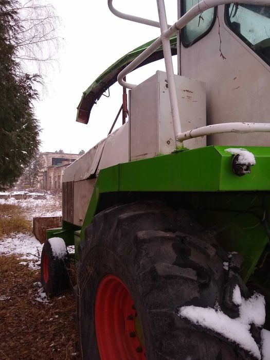 Силосний комбайн Claas Jaguar 640 (1997) + навісне