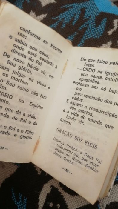 Aos pés do senhor 14 edição remodelada Bom estado Capa espécie madre p