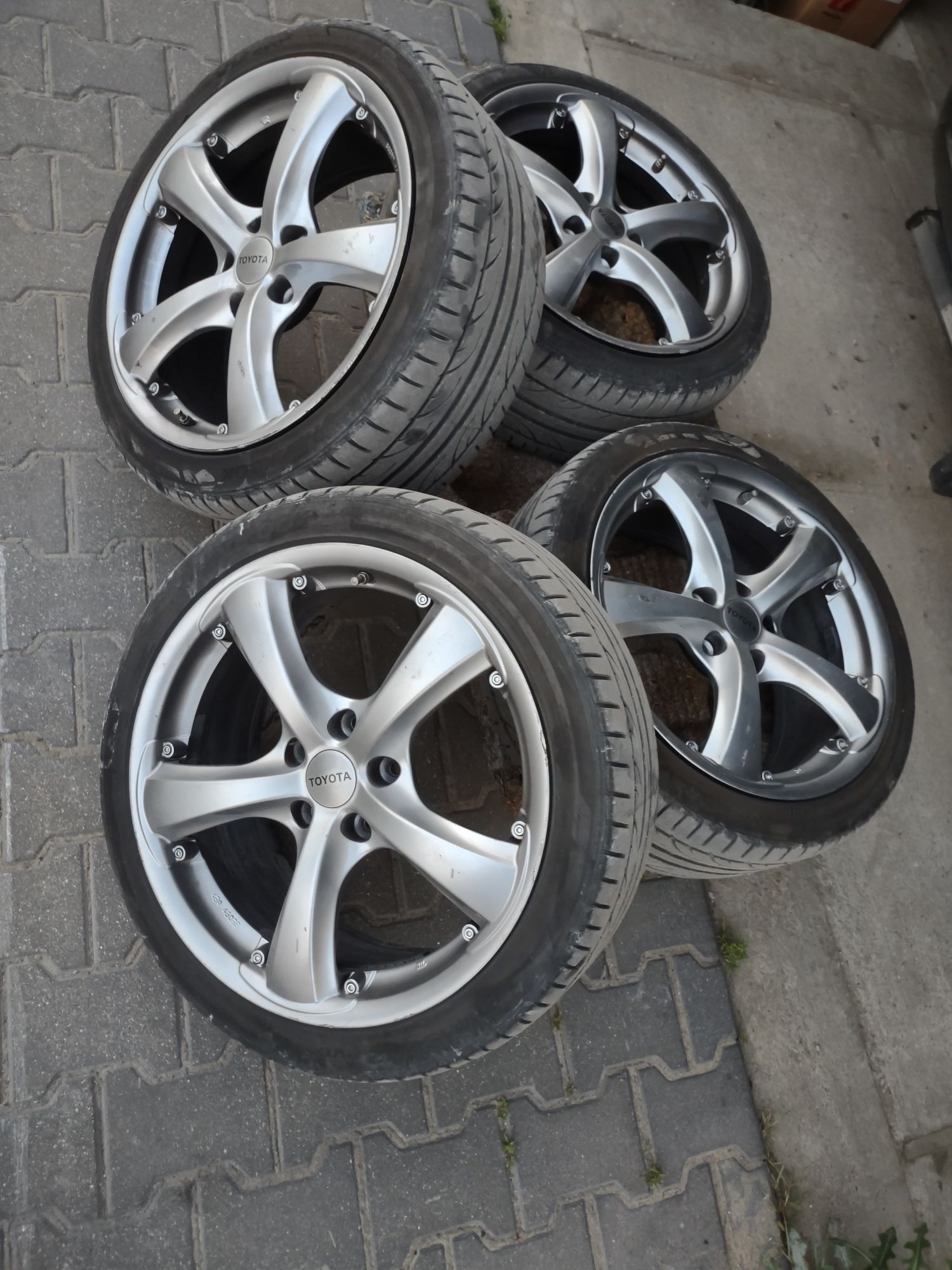 Alufelgi (koła) 5x 114.3, 18" Toyota , opony 225/40/18