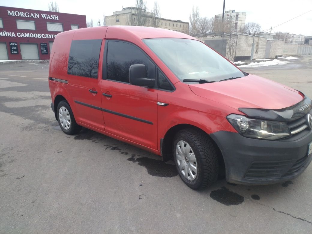 Продам volkswagen caddy грузопассажир год выпуска ноябрь 2016