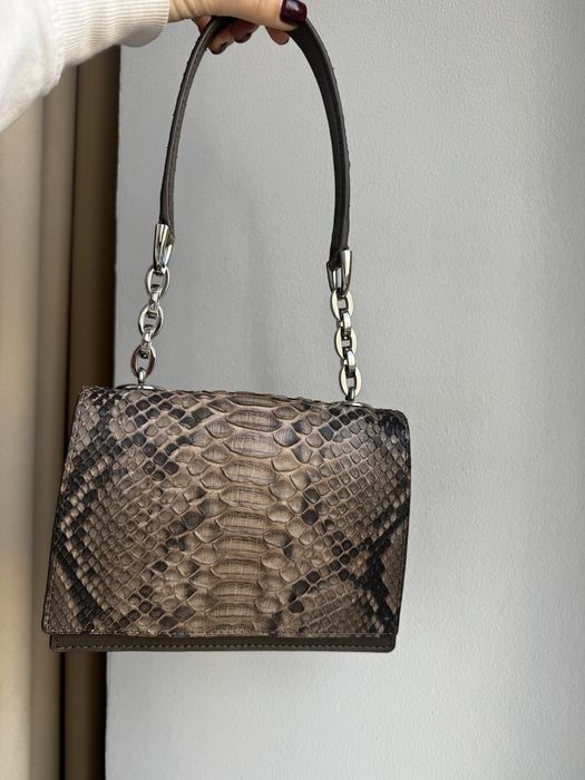 Сумка зі змііною шкірою