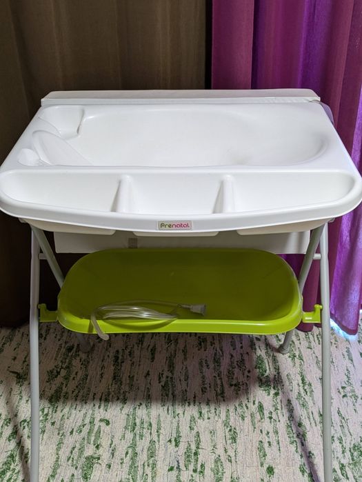 Banheira com muda fraldas