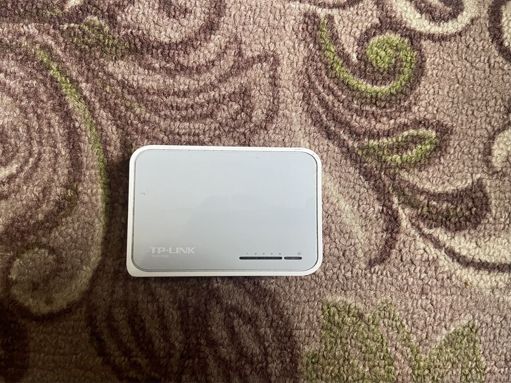 Настільний комутатор TP LINK TL-SF1005D