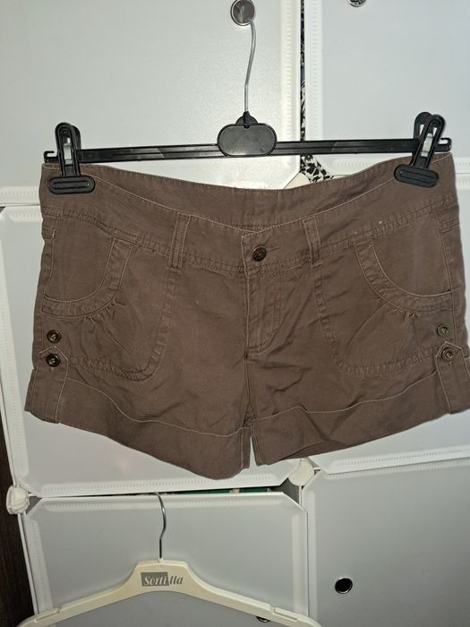 Czekoladowe spodenki damskie biodrówki denim co