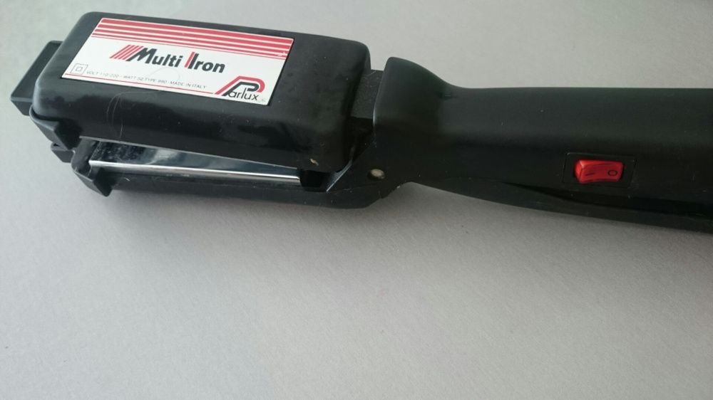 Maquina de ondular e alisar cabelo conhecida como tosta mista