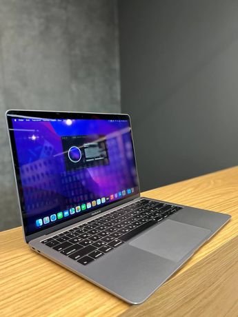 MacBook Air 2019 i5 1,6GHz 128gb Space gray!