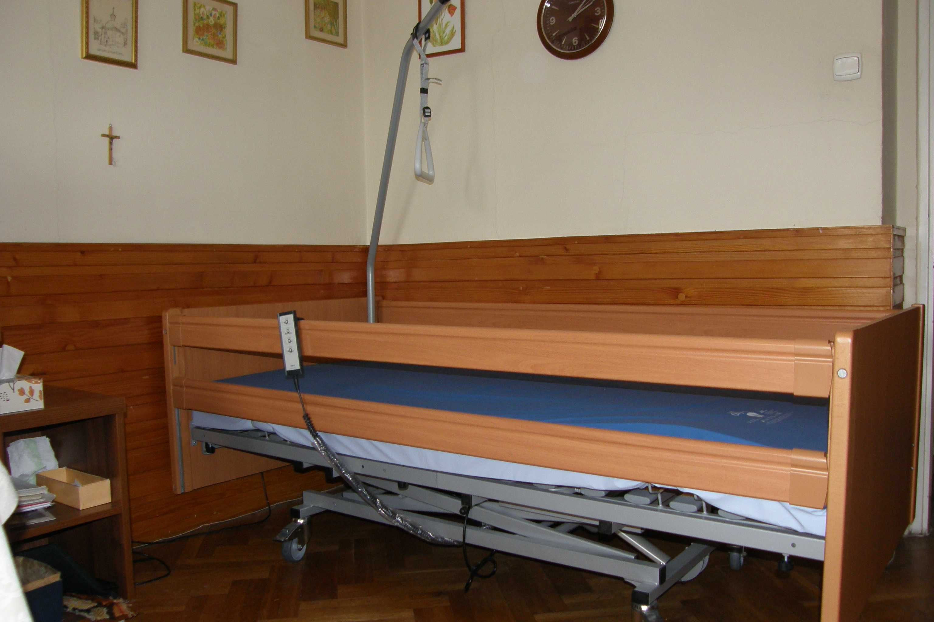 Łóżko rehabilitacyjne ELBUR PB 526 II