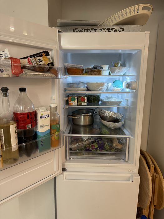 Frigorifico combinado em muito bom estado