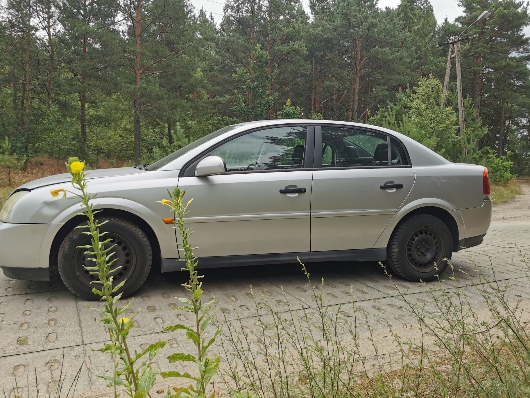 Opel Vectra 2.2 benzyna posiadam dużo części do tego modelu auta