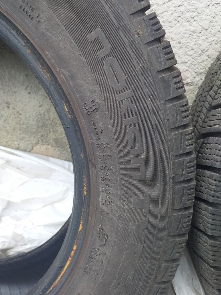Зимові шини Nokian Norbman RS2