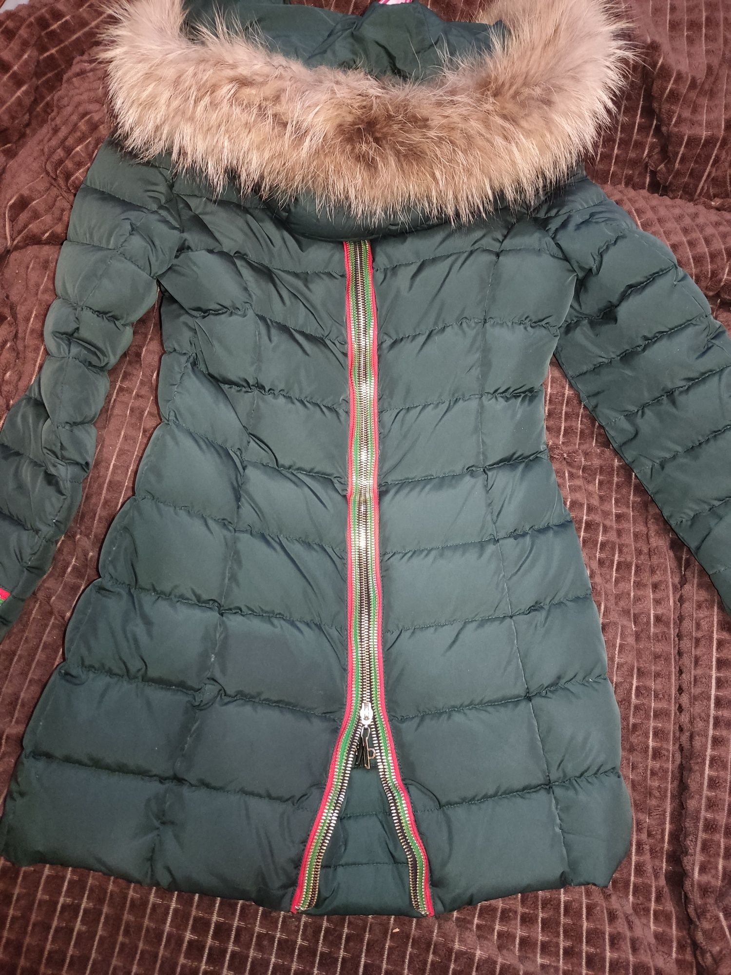 Зимова куртка пуховик 42 44 розміру