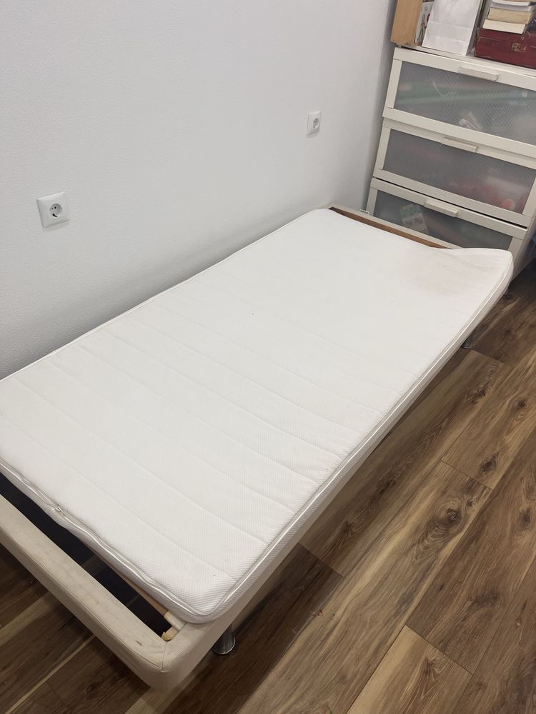 Cama/estrado IKEA Sultan Alversund + colchão 90x200 cm