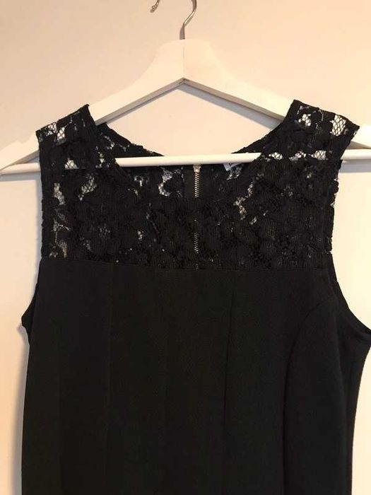 Czarna sukienka z koronką plisowany dół r. M / 38