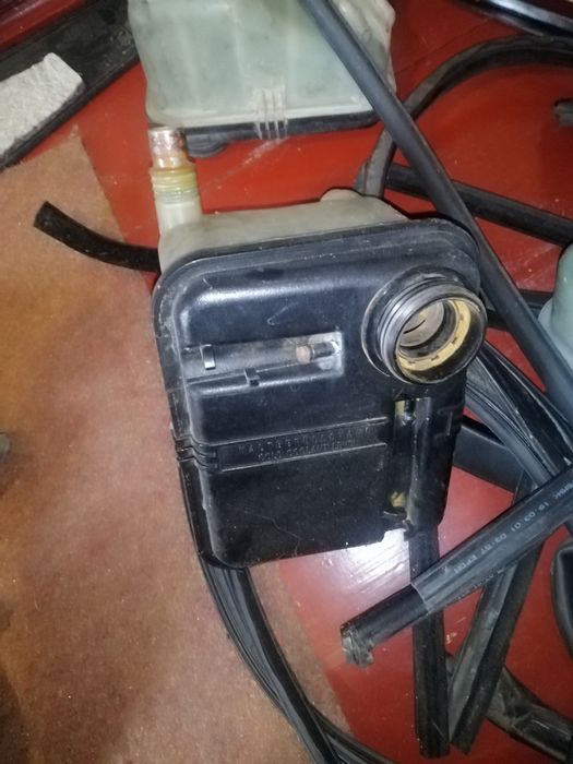 Розширитєльний бачок бмв е39