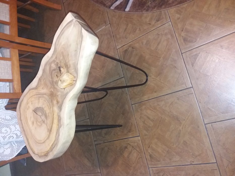 Stolik kawowy (Orzech)