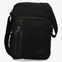 Bolsa Nike Tech Preta